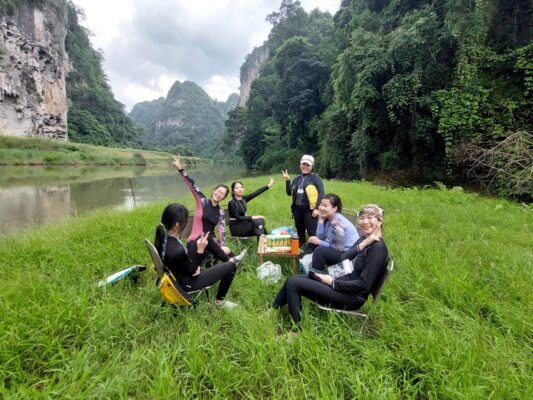 Camping hồ Ba Bể